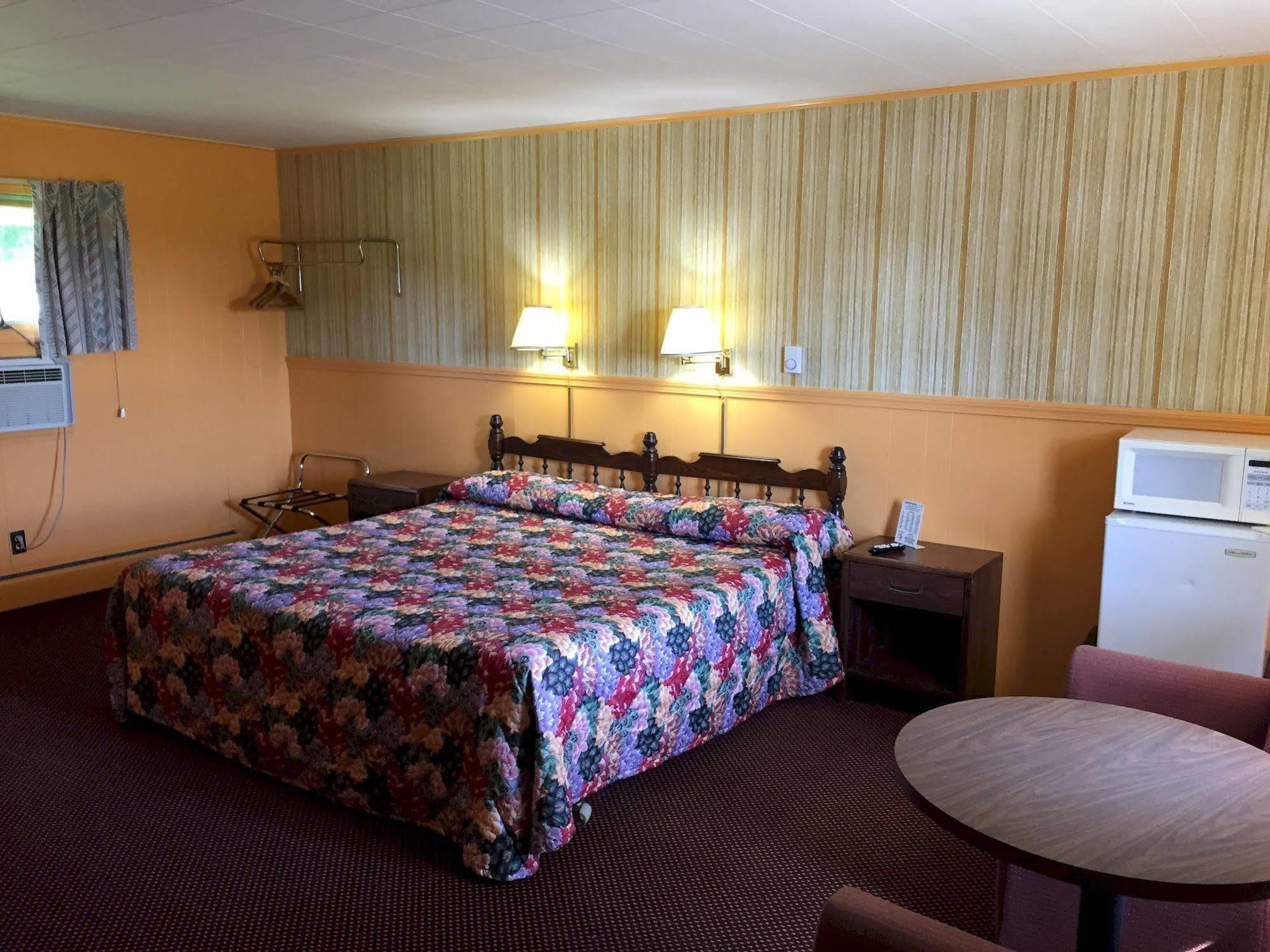 Timberly Motel Gaylord Buitenkant foto