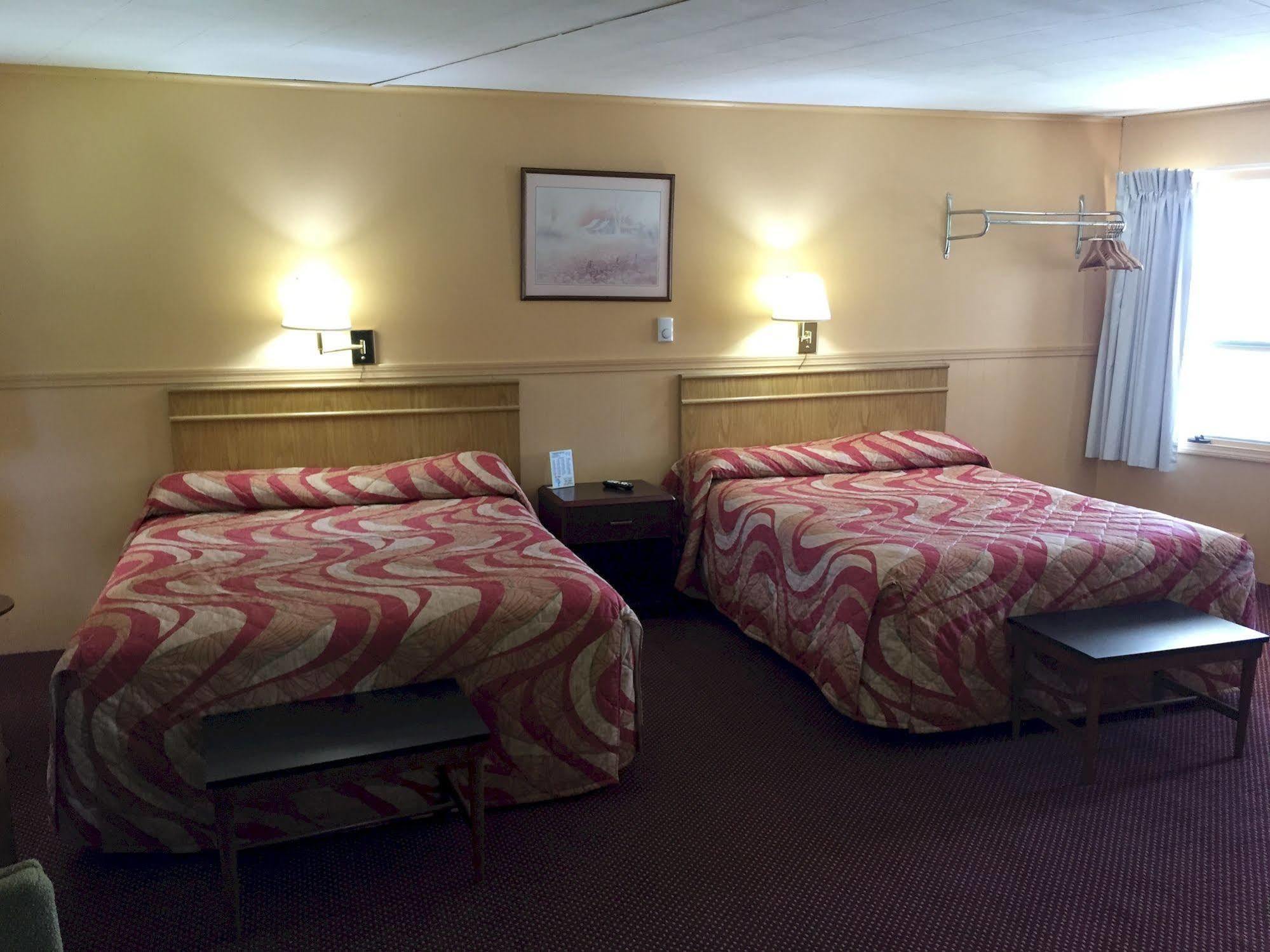 Timberly Motel Gaylord Buitenkant foto